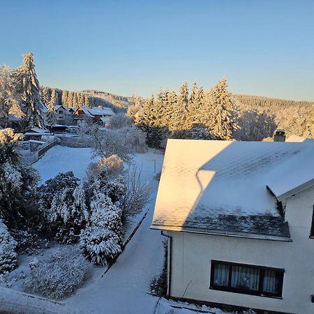 Gehlberger Landhaus Am Schneekopf / Ferienwohnung Suhl Exteriör bild